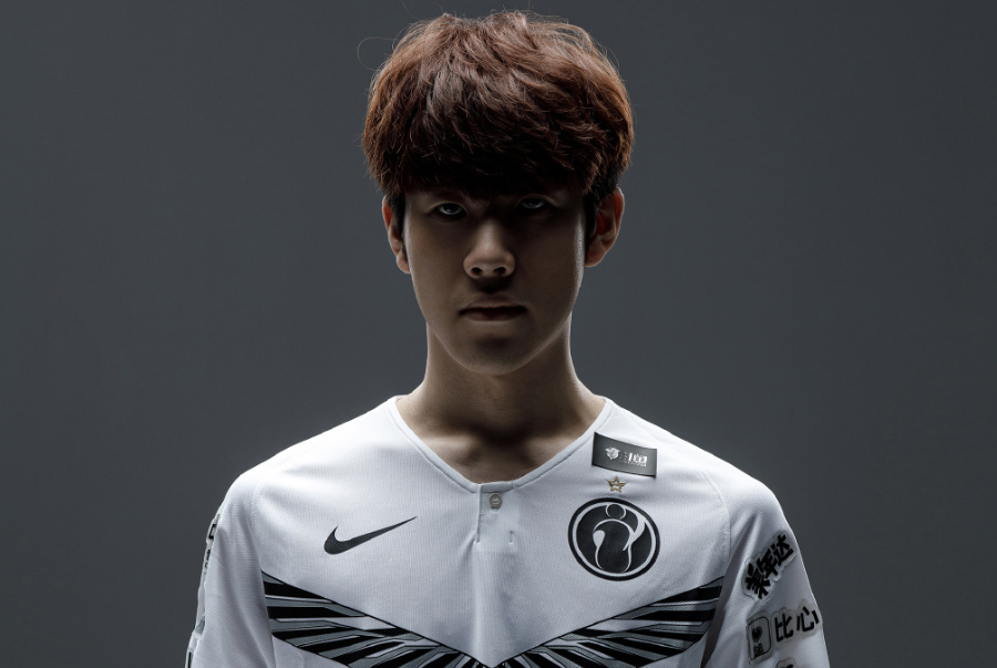 GEN动身前往伦敦MSI，小花生赛前明志：久违了MSI，我非常想夺冠